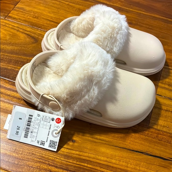 Zara Cream Fur-Lined Mules - Picture 1 of 6